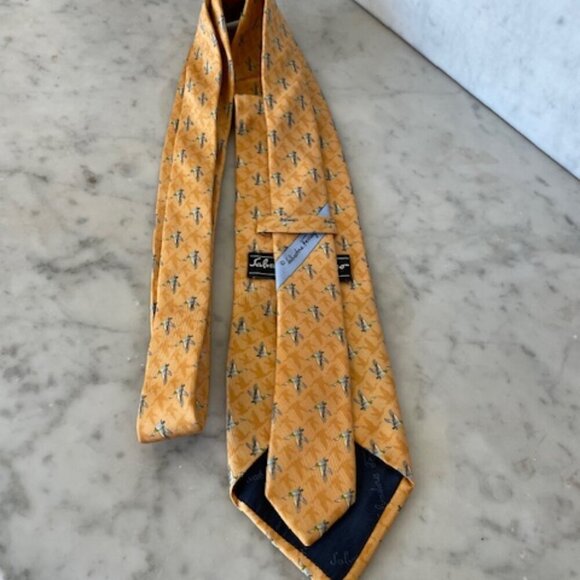 SALVATORE FERRAGAMO Silk Italian Yellow Gold Green Duck Vintage Tie - Picture 11 of 13